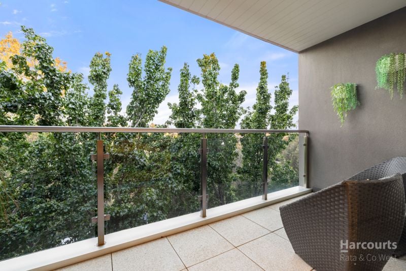 16 Caravel Lane, Caroline Springs