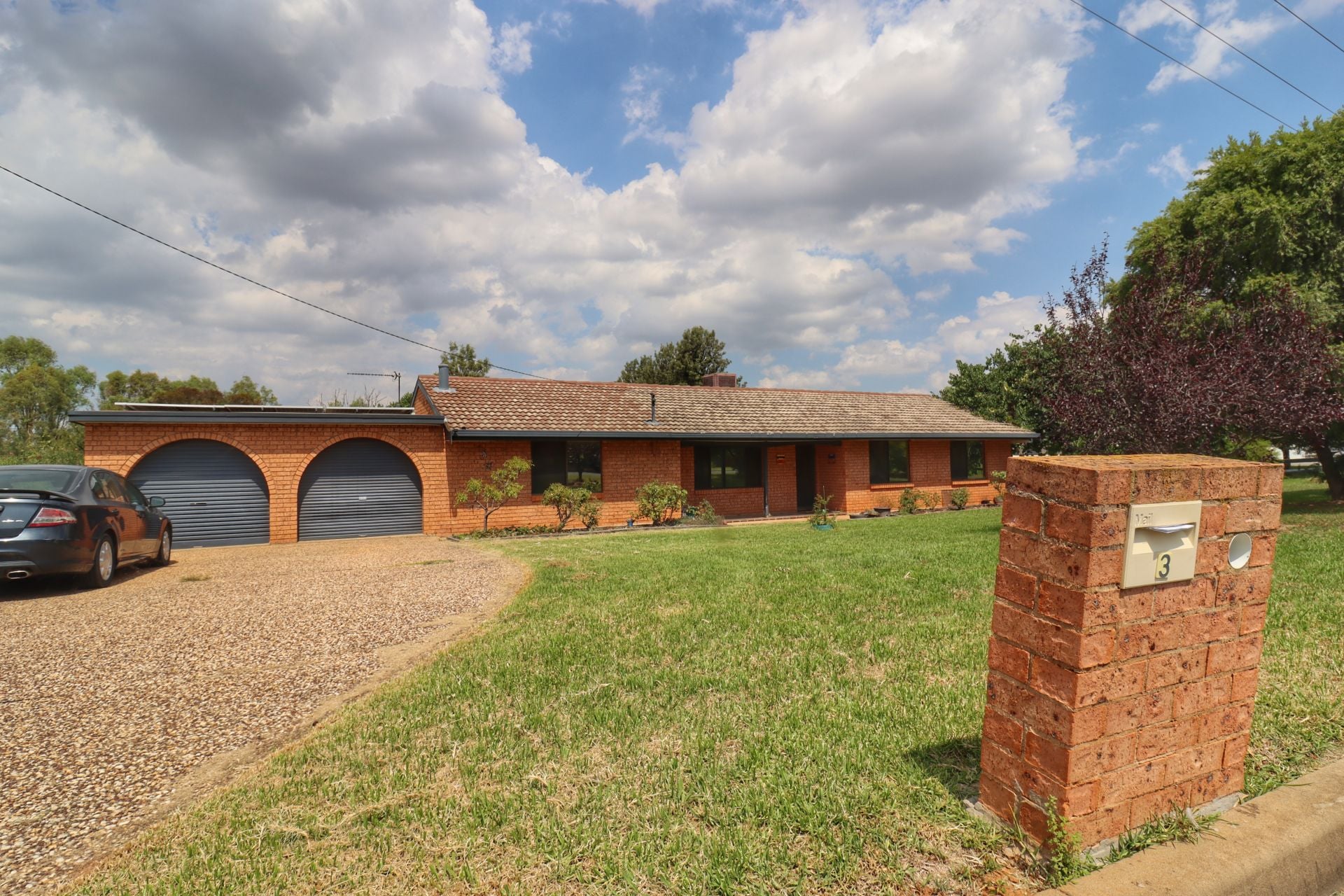 3 Dawson Drive, COWRA, Cowra - Image 1