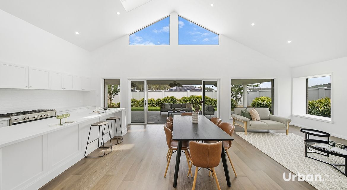 North Rothbury 16 Peachy Avenue