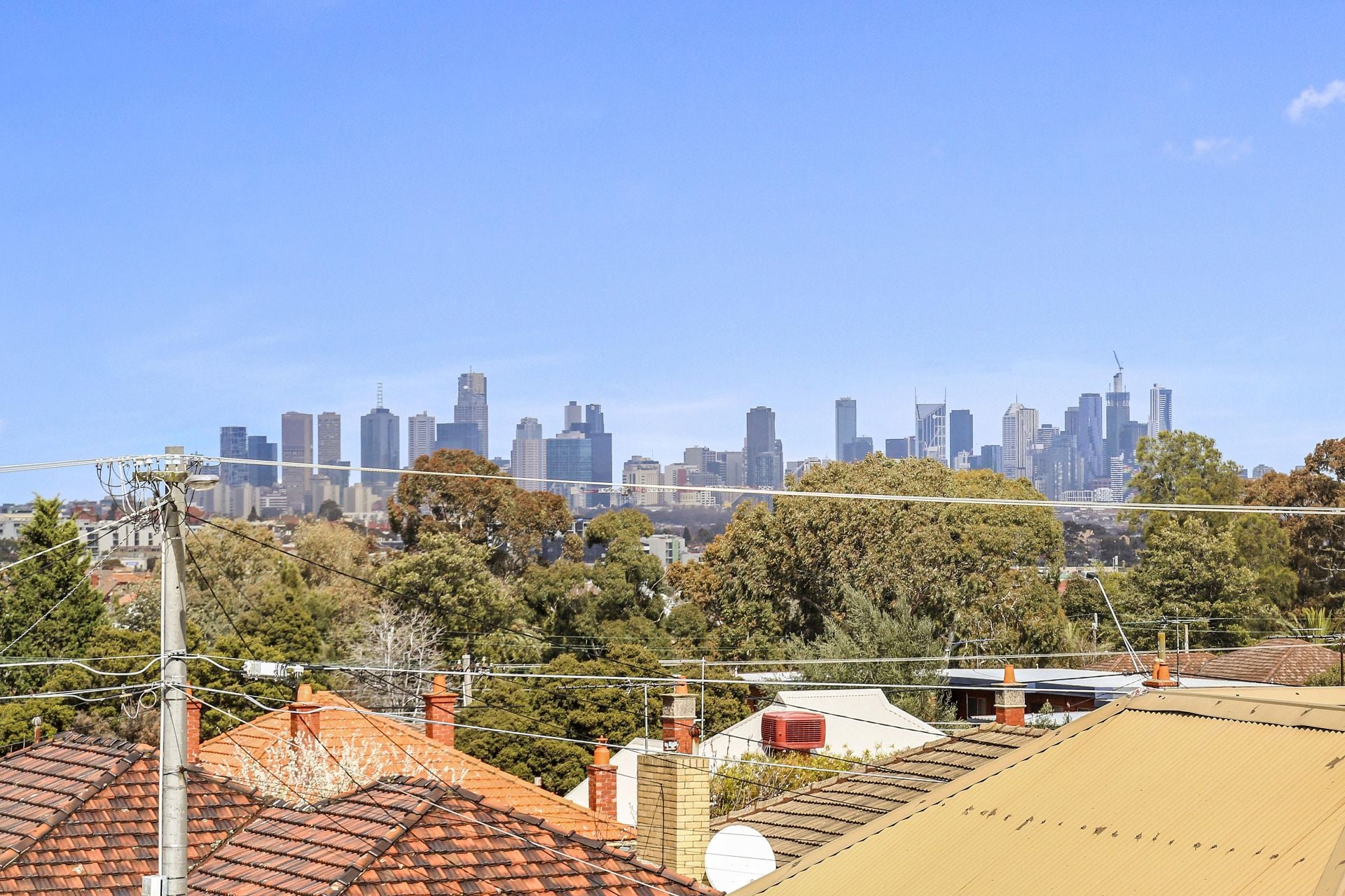 On the Preston/ Thornbury boarder with stunning city views