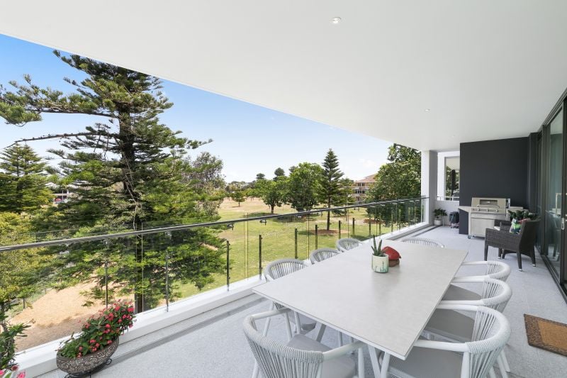 206/177 Russell Avenue DOLLS POINT 2219