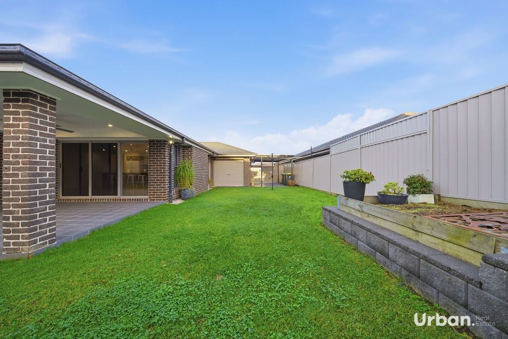 Oran Park 15 Matich Place