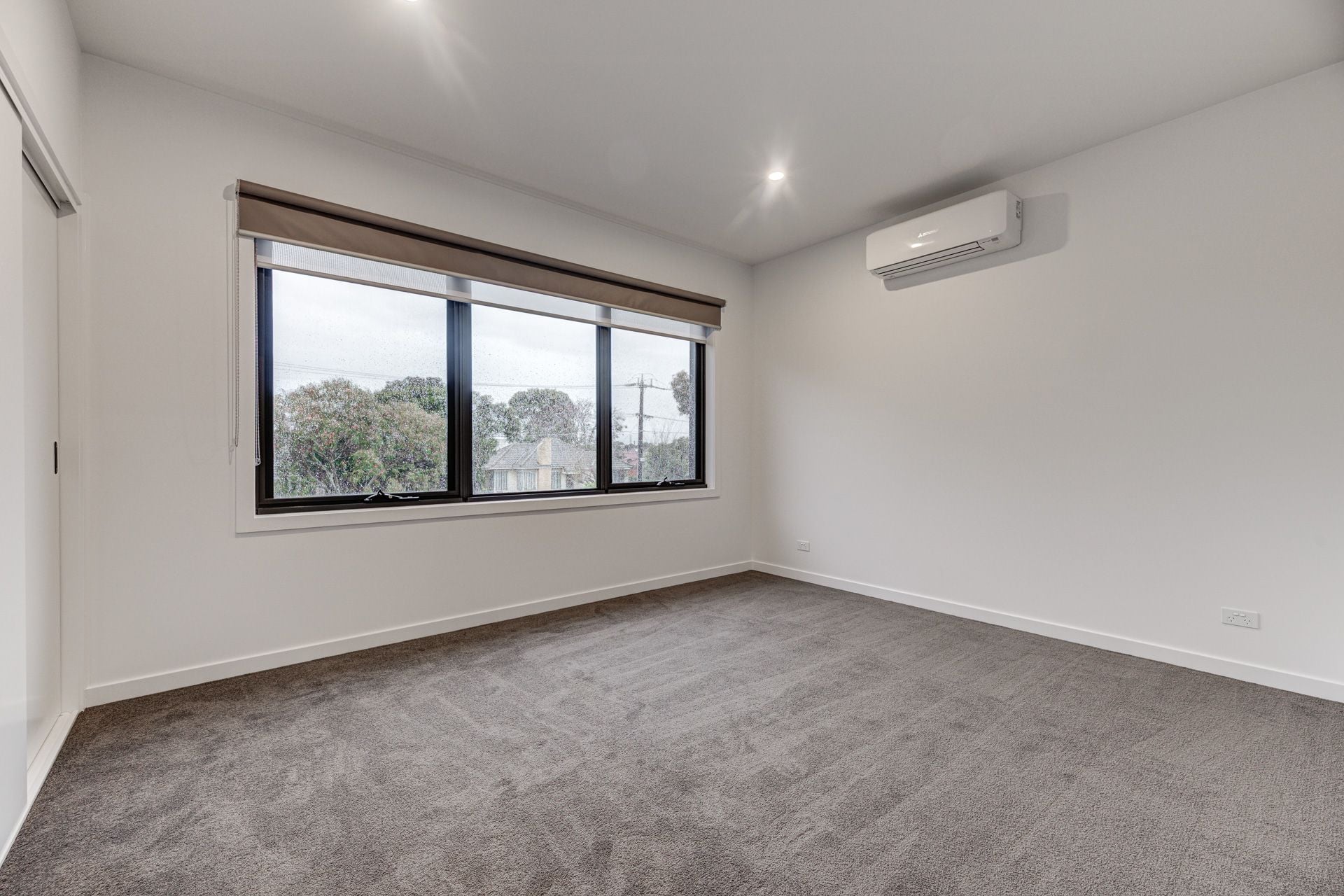 Modern Three Bedroom Townhouse!