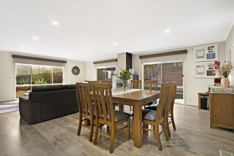 6 Bromley Place, Epping