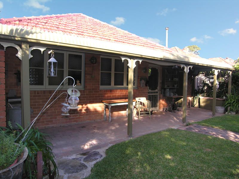 43 Carrington Avenue CARINGBAH 2229