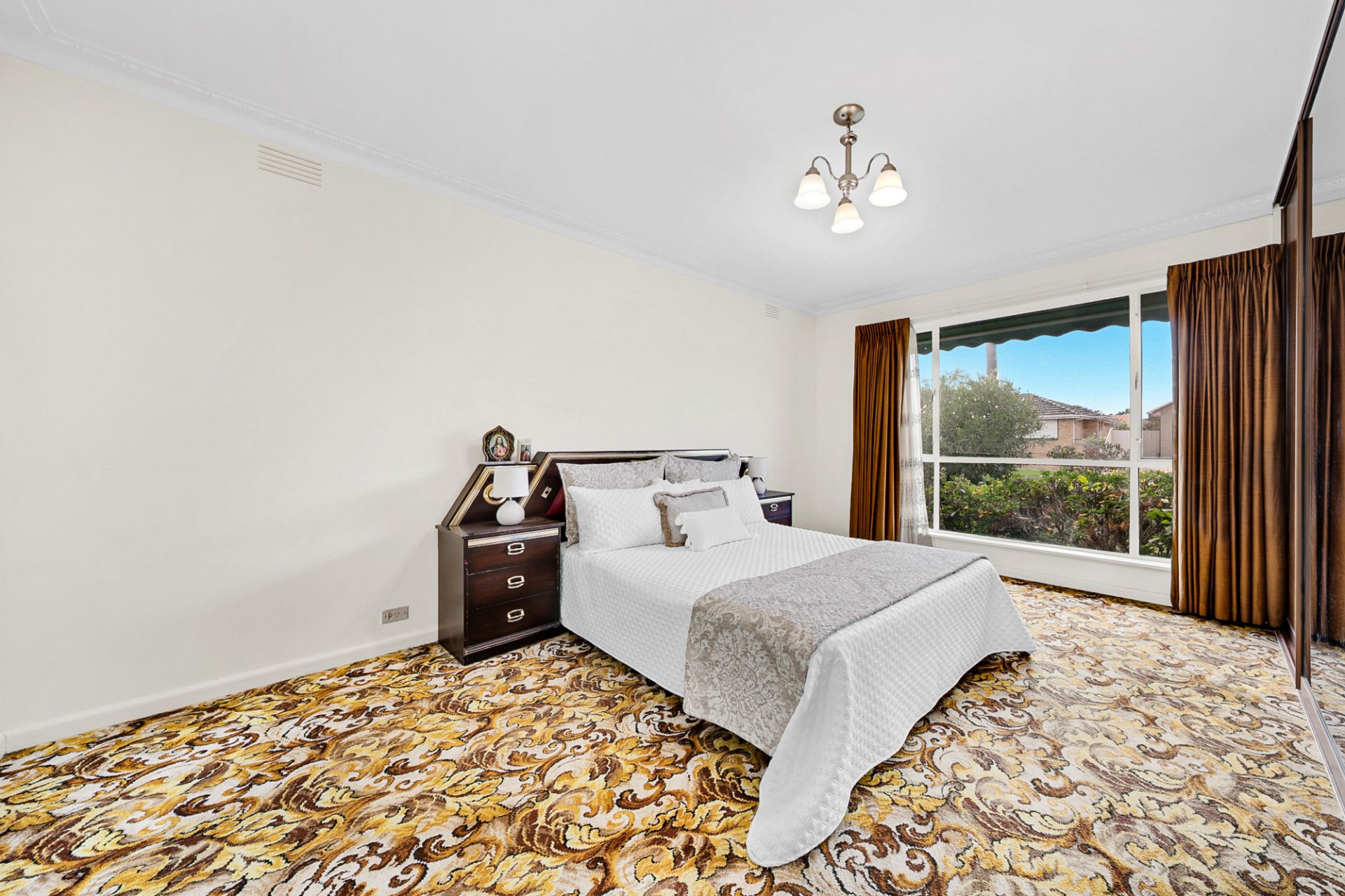 TIMELESS CLASSIC - With 2 Brick Bungalows