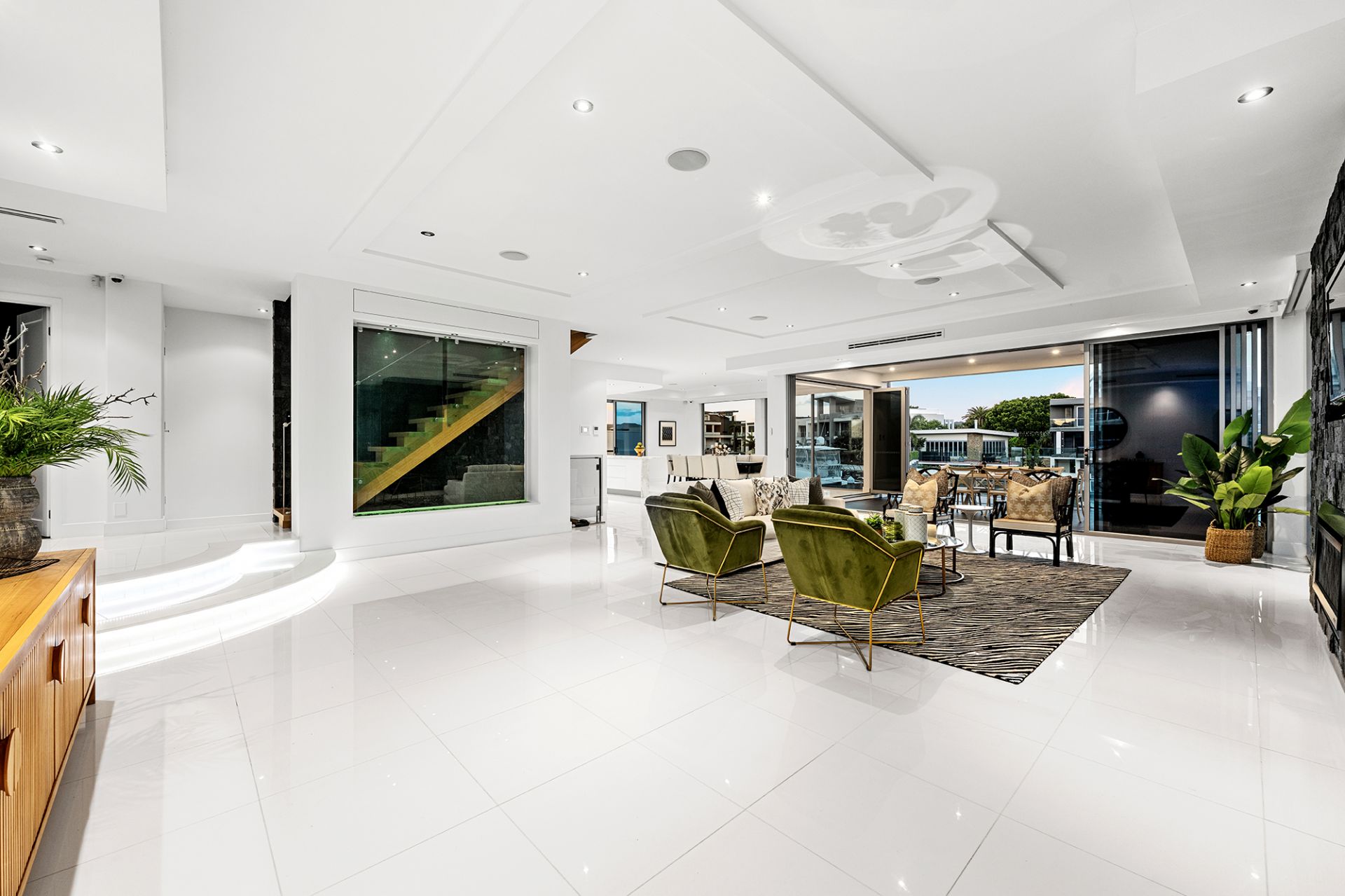 38 Knightsbridge Parade West, Sovereign Islands QLD 4216, Sovereign Islands - Thumbnail 6