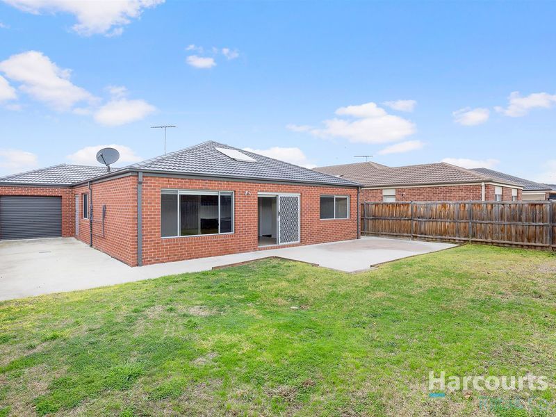 16 Maremma Drive, Mernda