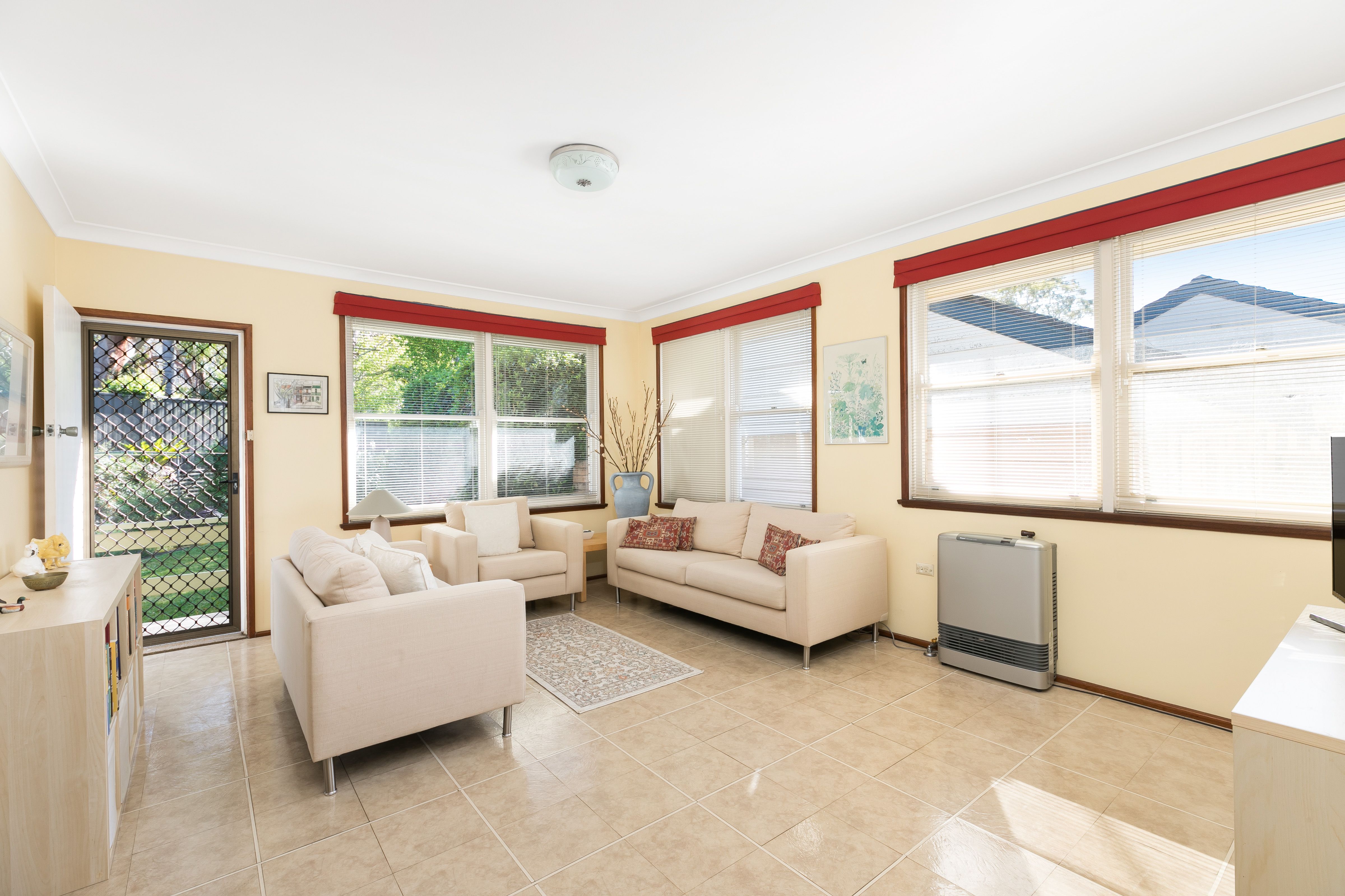19 Amitaf Avenue CARINGBAH SOUTH 2229