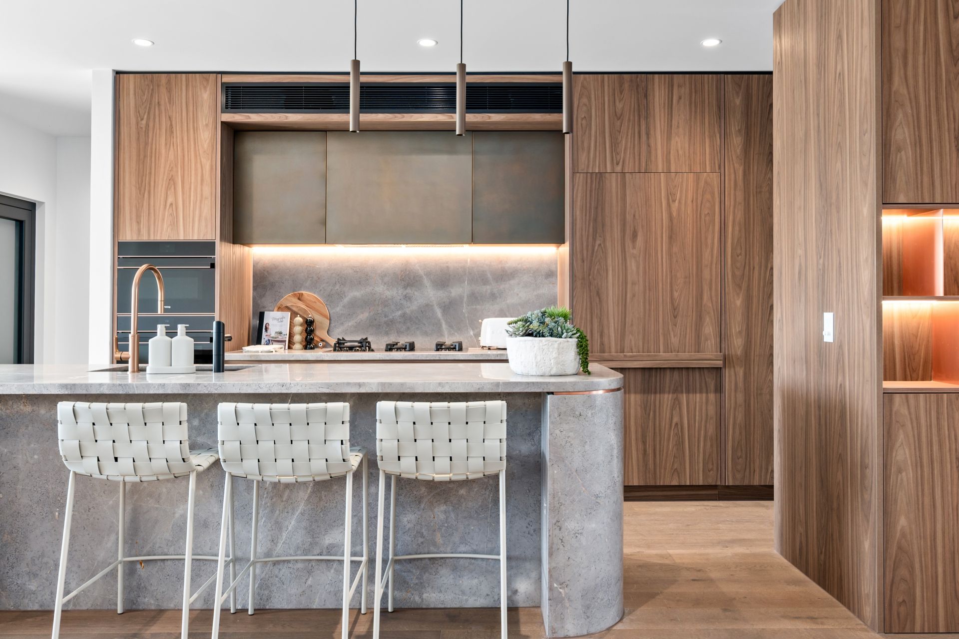 2/1 Grand Jabiru Way, Sanctuary Cove - Thumbnail 8