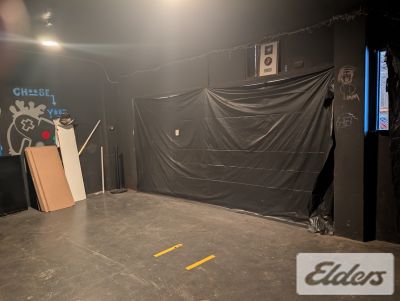 FUNKY WAREHOUSE IN PRIME RETAIL PRECINCT