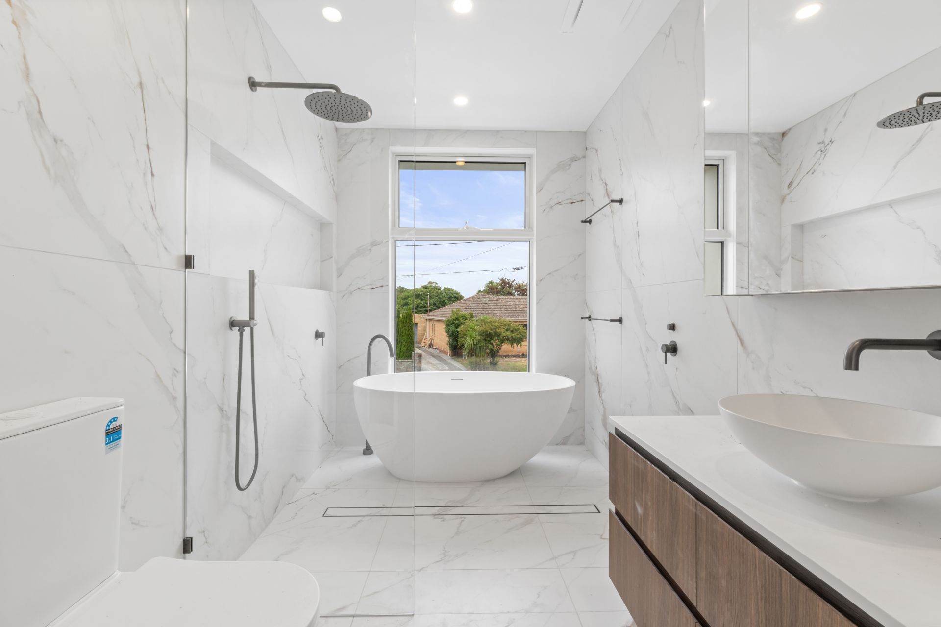 Simply Stunning Three-Bedroom Townhouse