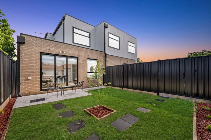 2/98 Cyprus Street, Lalor