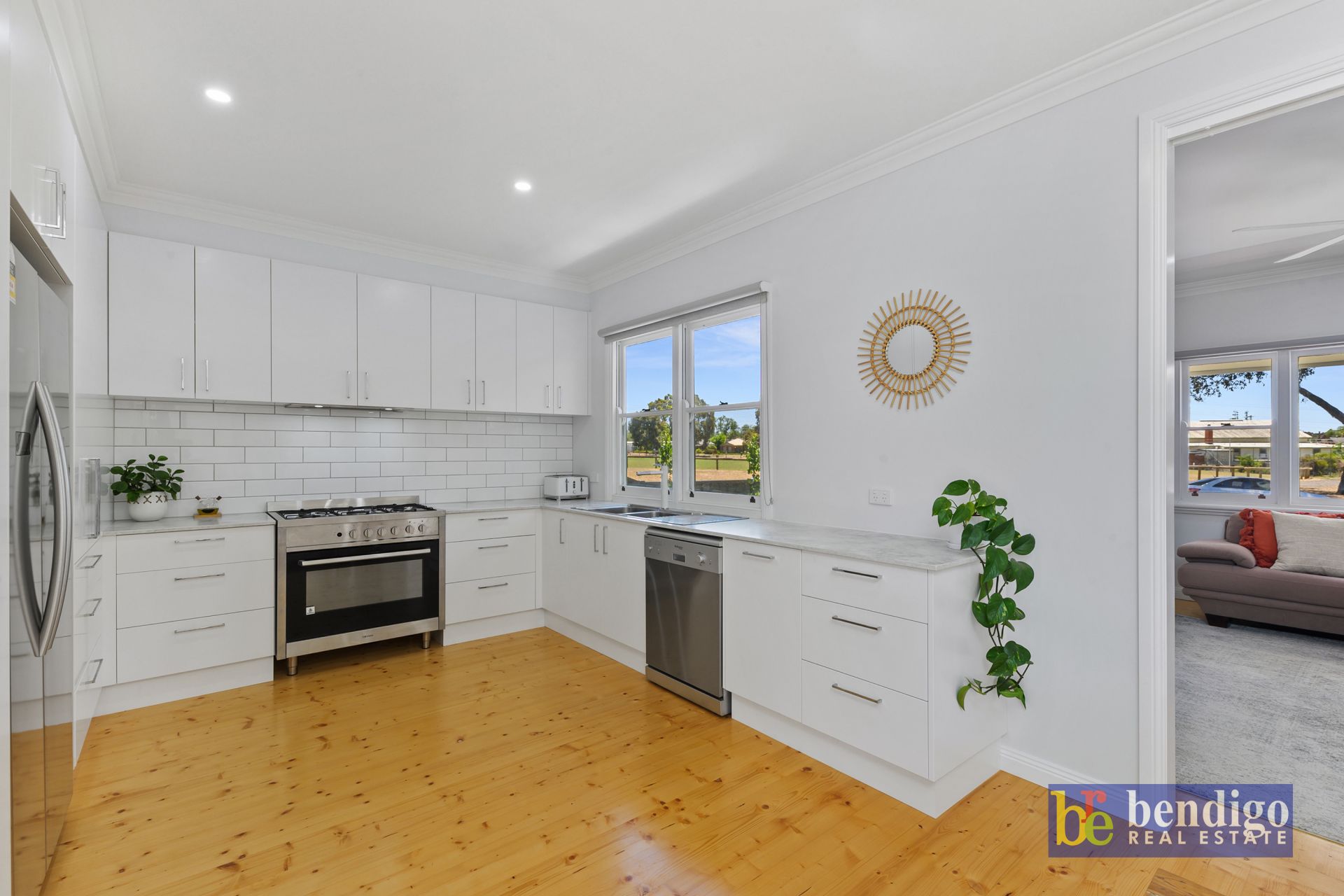 16 Hollow Street Golden Square VIC, Square - Thumbnail 5