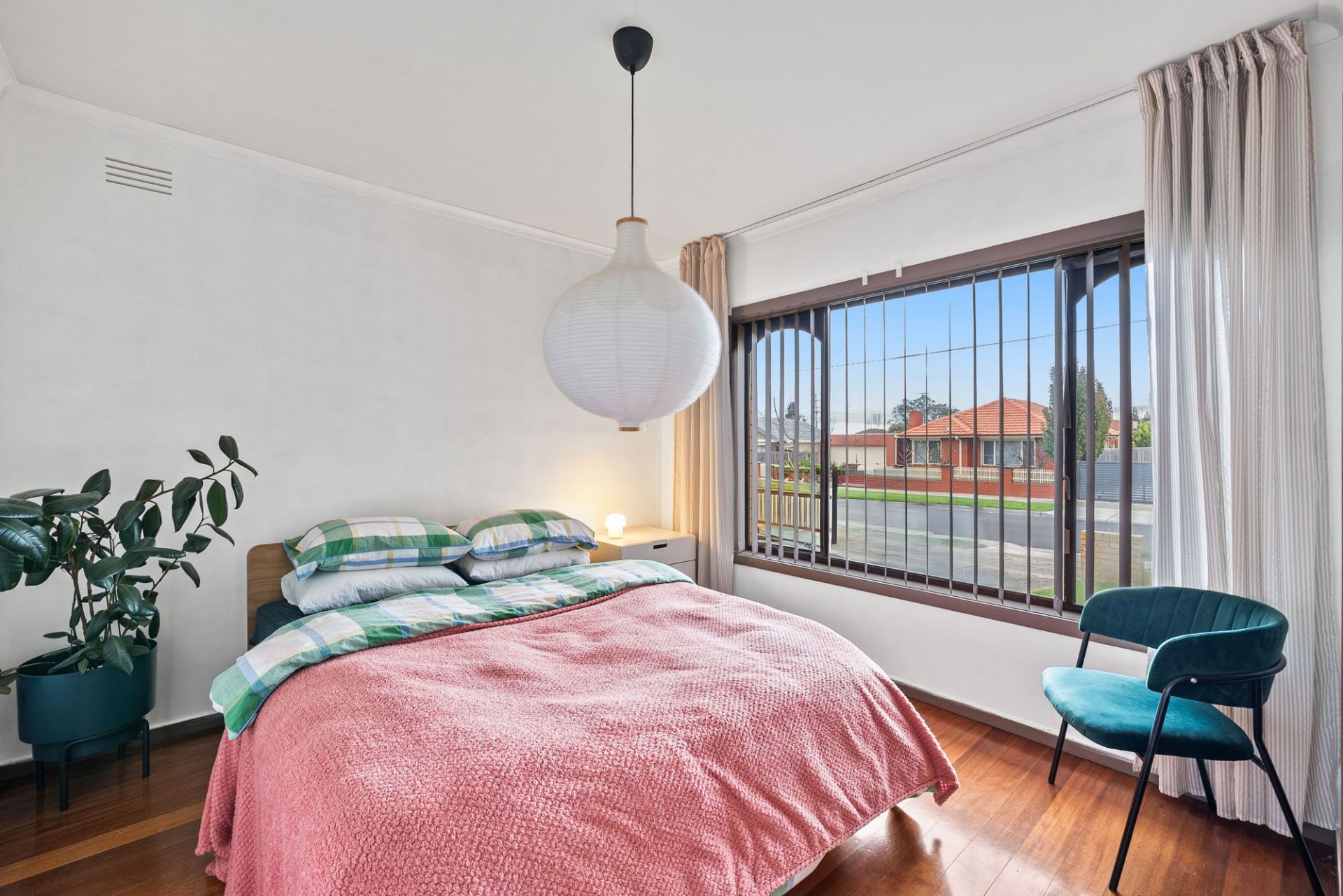 Spacious Semi-Detached Unit with Rare Huge Backyard
