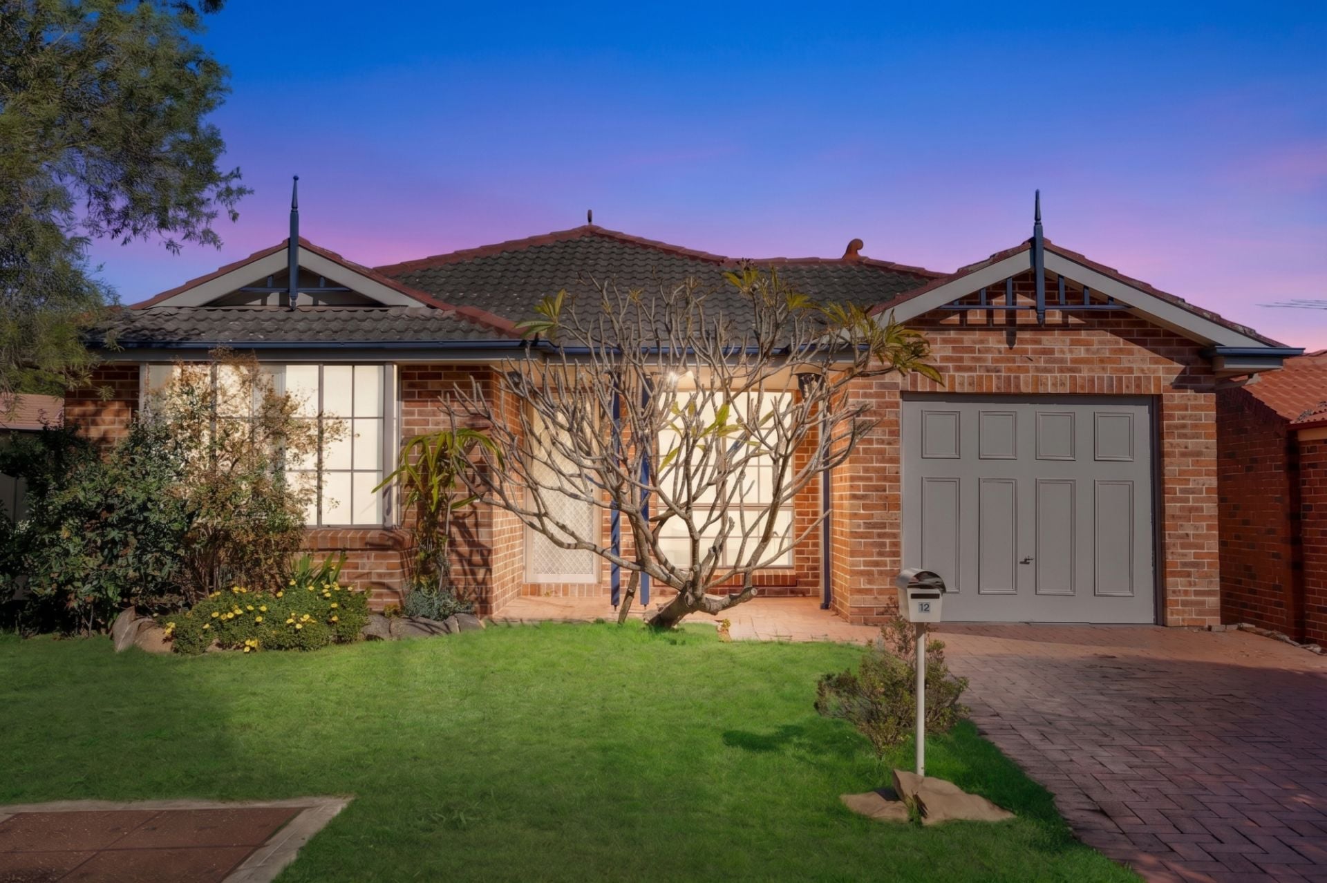12 Hannam Place, Englorie Park, Englorie Park - Image 1