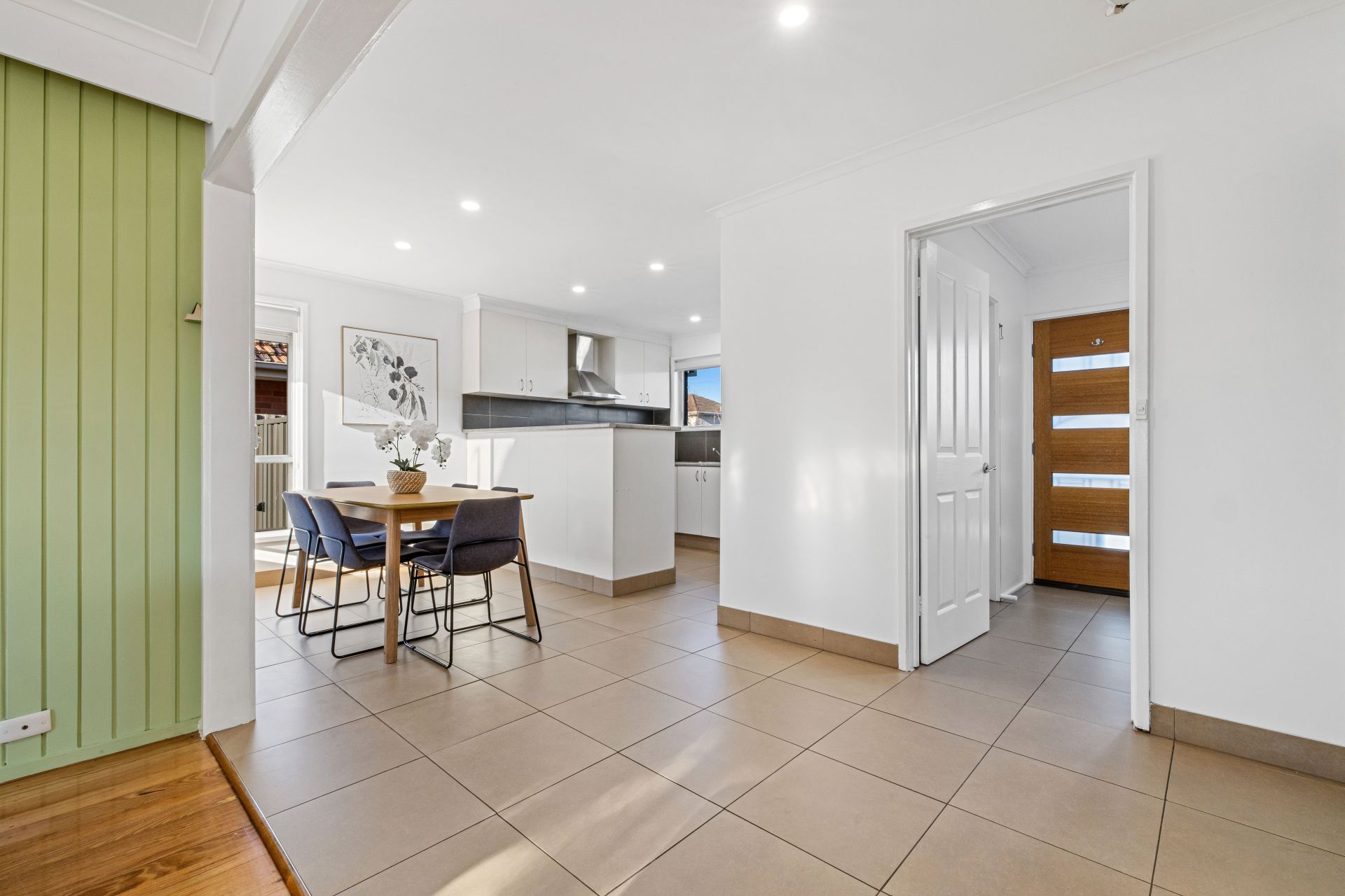 Stylish Family Living In A Quiet & Secure Court