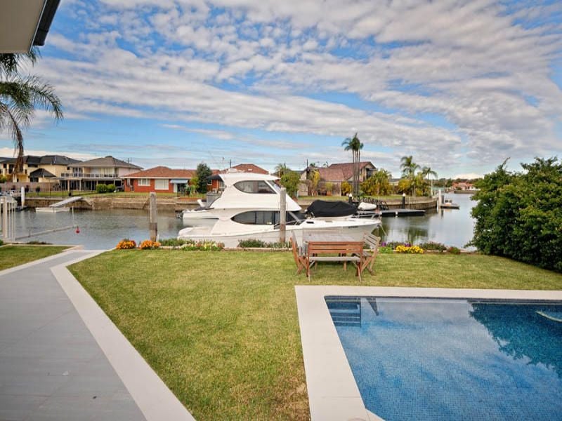  SYLVANIA WATERS 2224