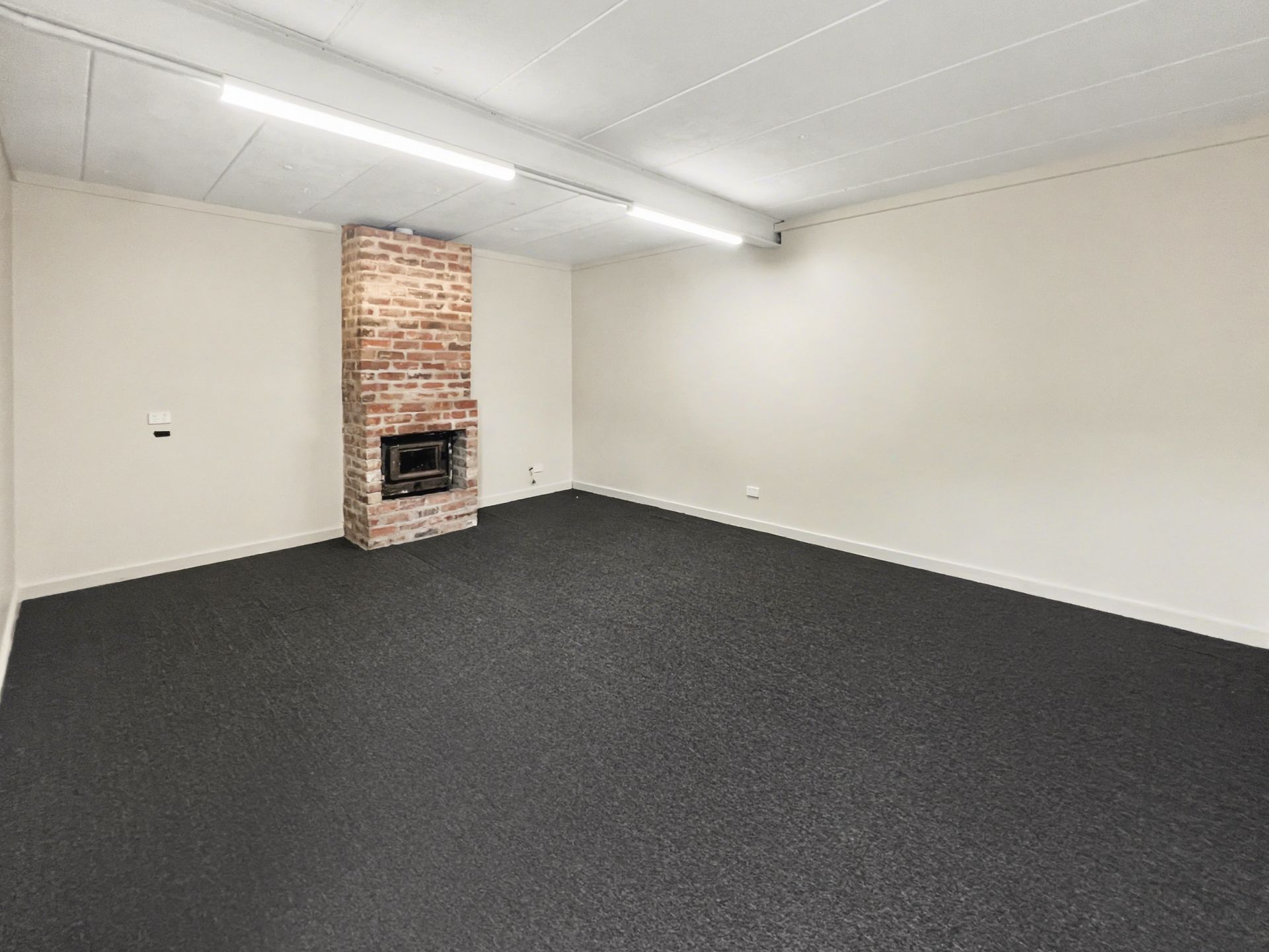 6 Thomas Street, Drouin VIC