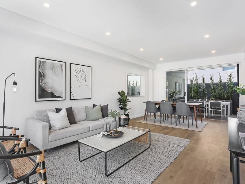 2/64-66 Cambrai Avenue ENGADINE 2233