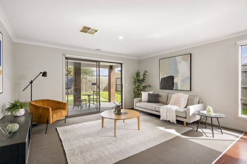 8 Cerridwen Street, Epping