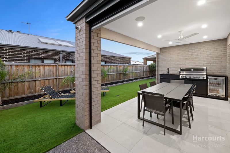 24 Stricta Circuit, Fraser Rise