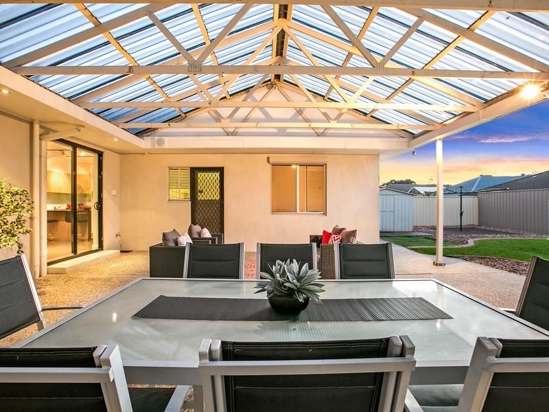 8 Angley Avenue, Findon SA 5023
