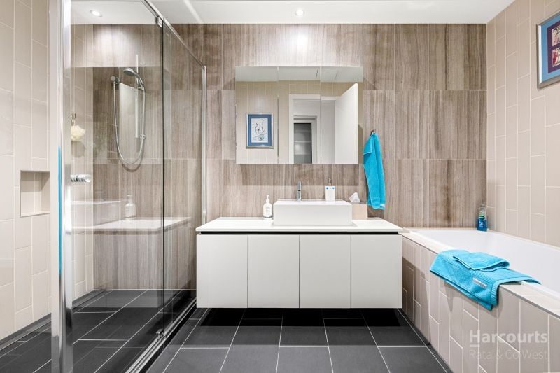 16 Caravel Lane, Caroline Springs