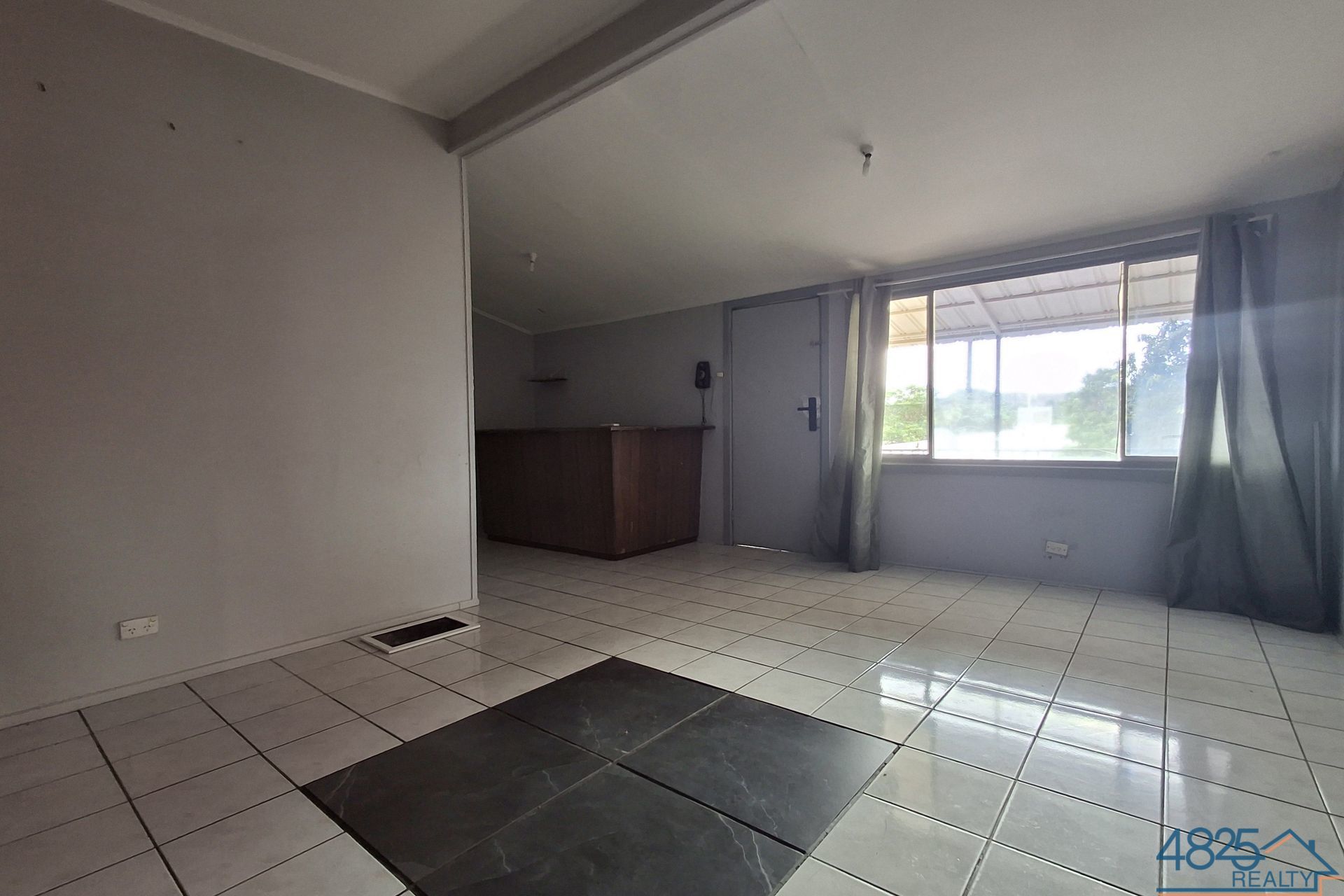 14 Sixth Avenue Mount Isa QLD, Mount Isa City - Thumbnail 5