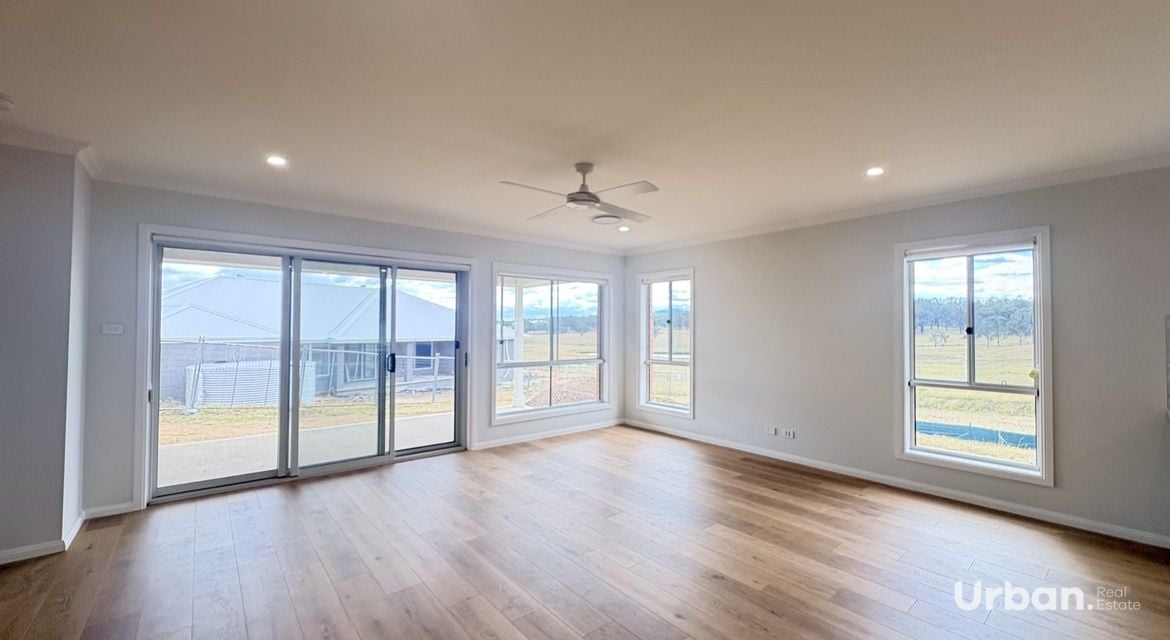 Branxton 12 Pistacia Grove