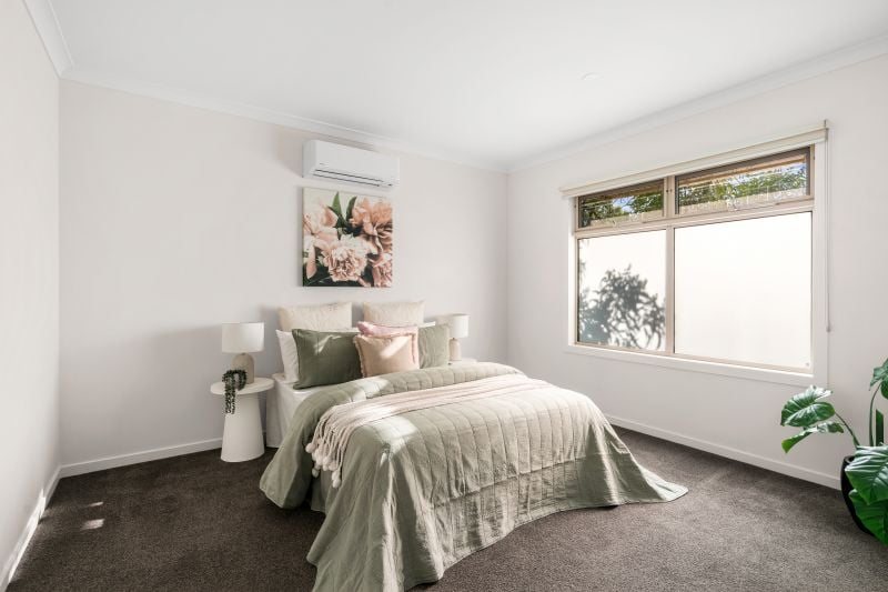 3/35 Whitelaw Street, Reservoir