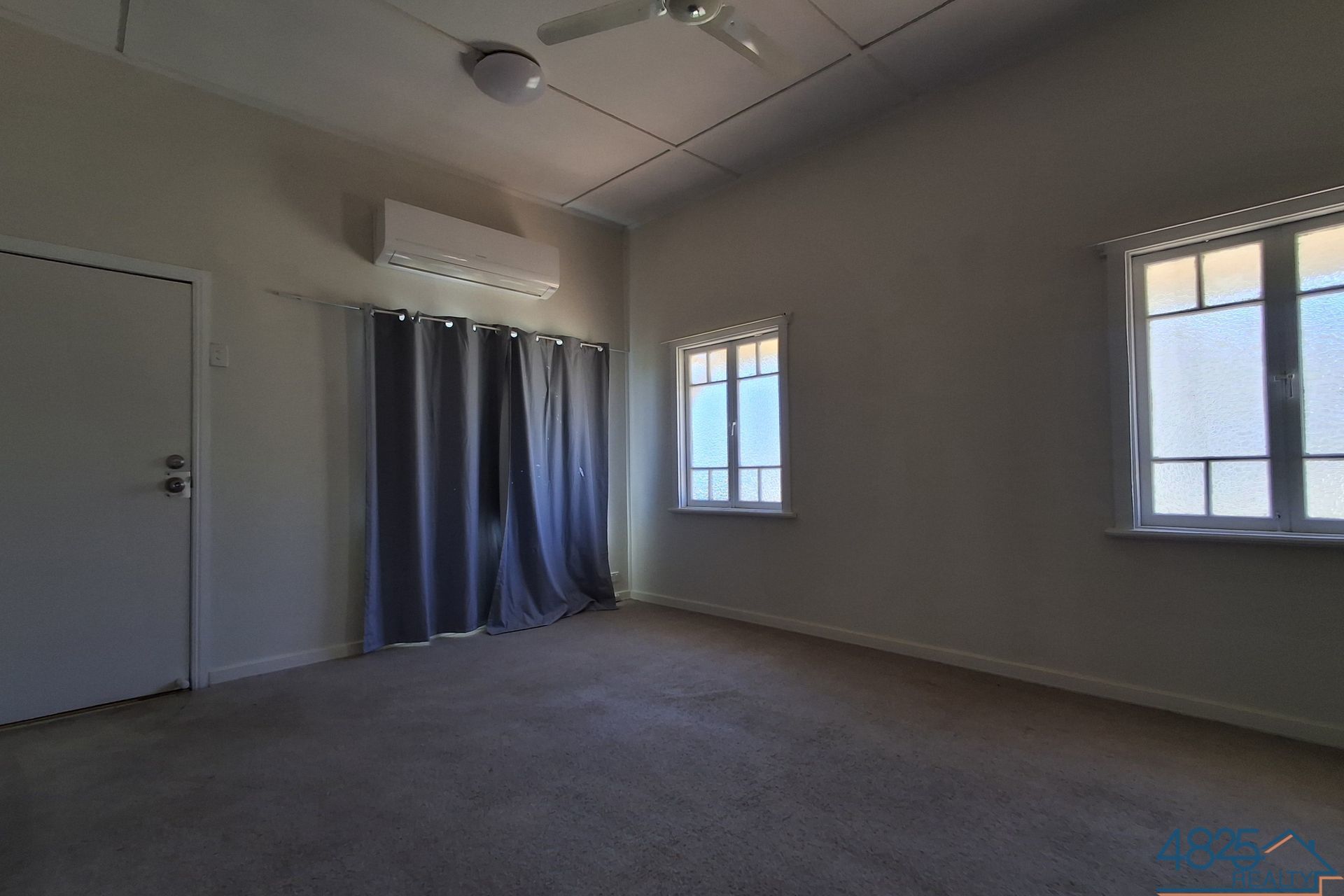 5 Charles Street Mount Isa QLD, Mount Isa City - Thumbnail 3