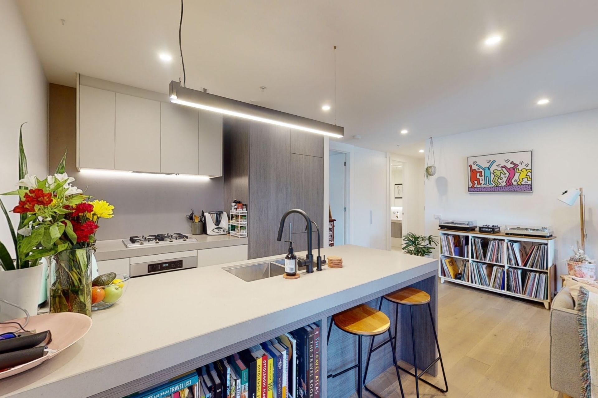 Ultra Modern Living In A Central Location