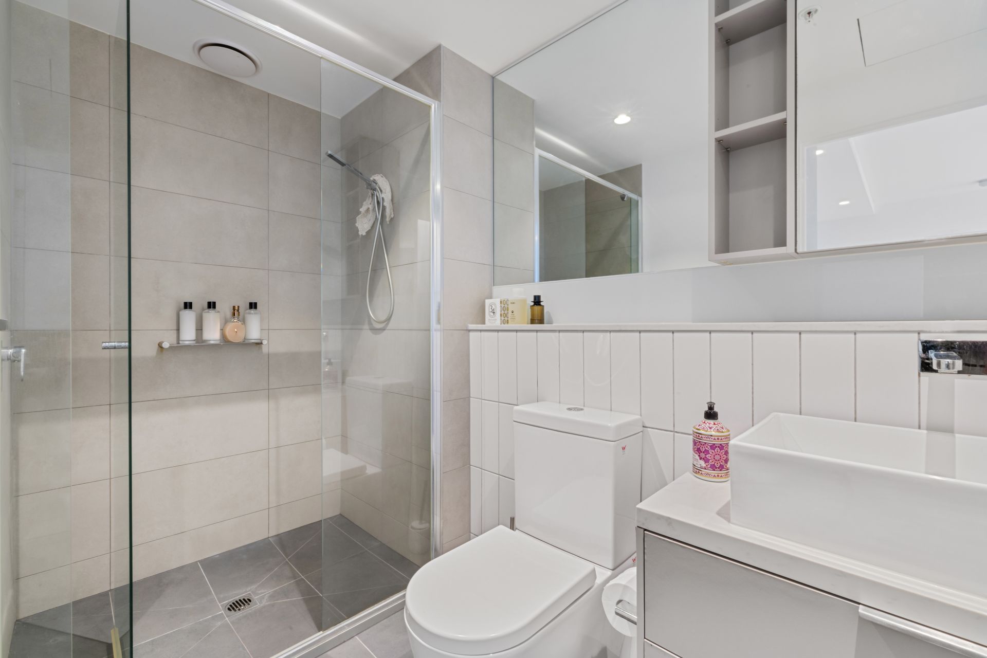 Contemporary Two-Bedroom Apartment in the Heart of Preston