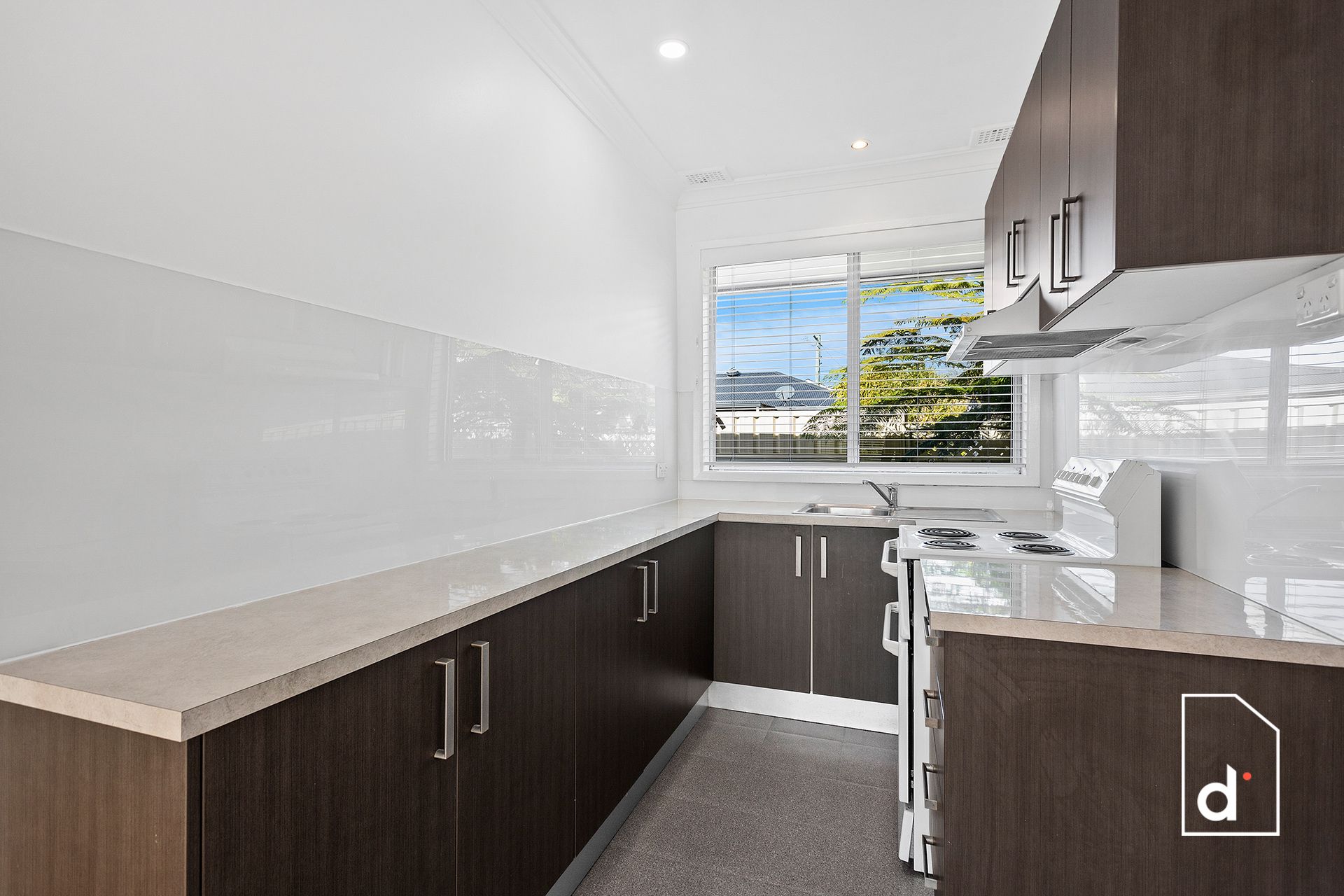 2/22-24 Jones Place, Corrimal NSW 2518