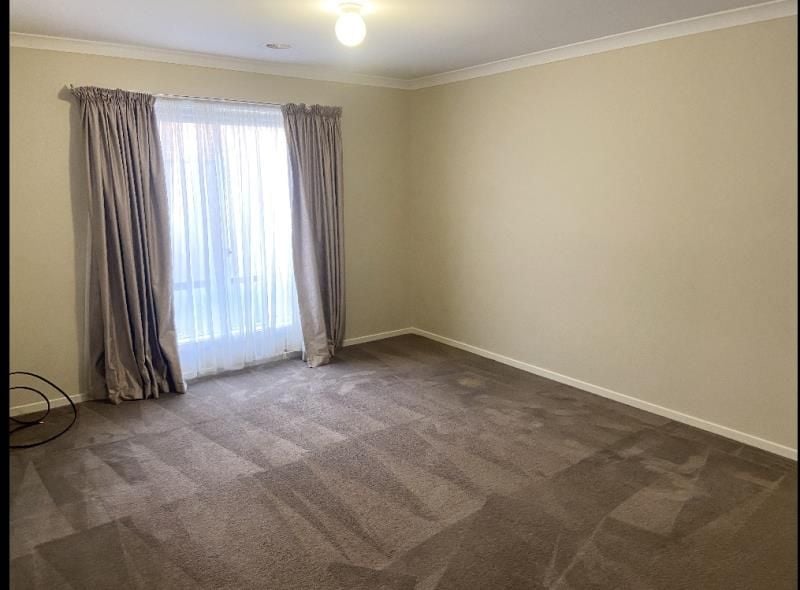 11 St Naum Terrace, Lalor