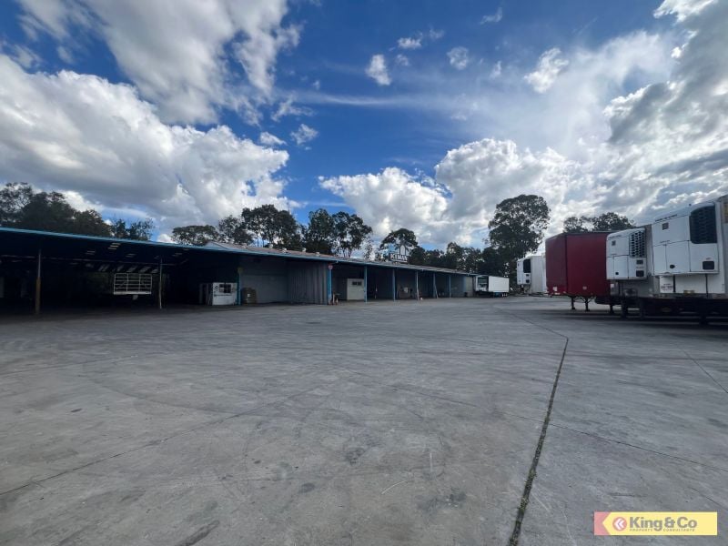 Warehouse! Awning! Yard!