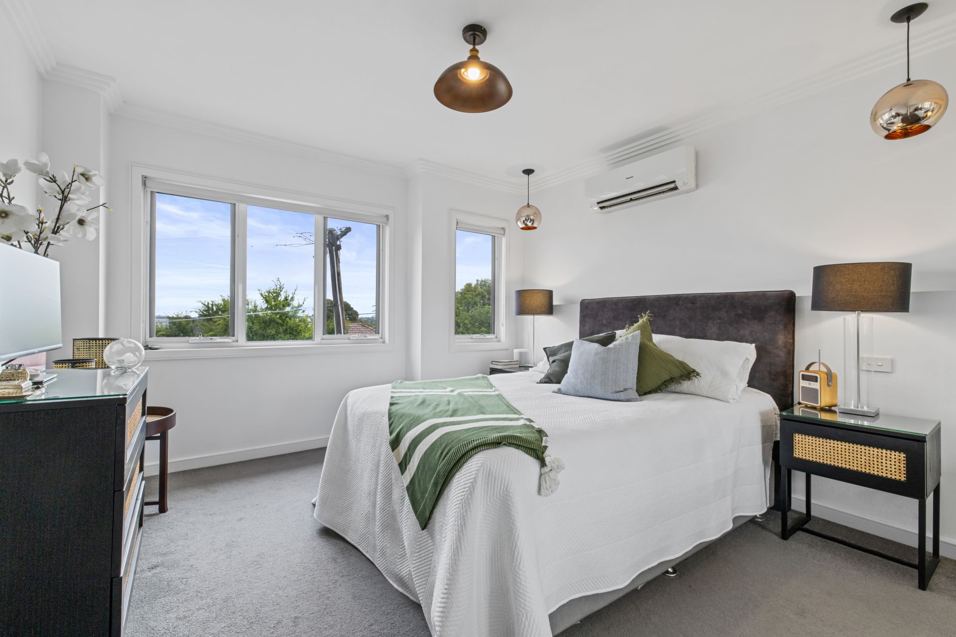 Stunning 2-Bedroom Home in Prime Preston Location
