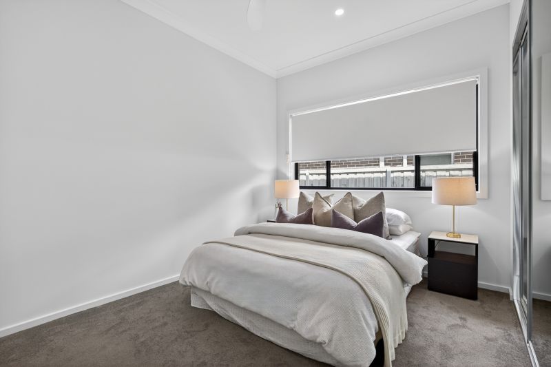 Immaculate Luxury: Seamless Indoor-Outdoor Living