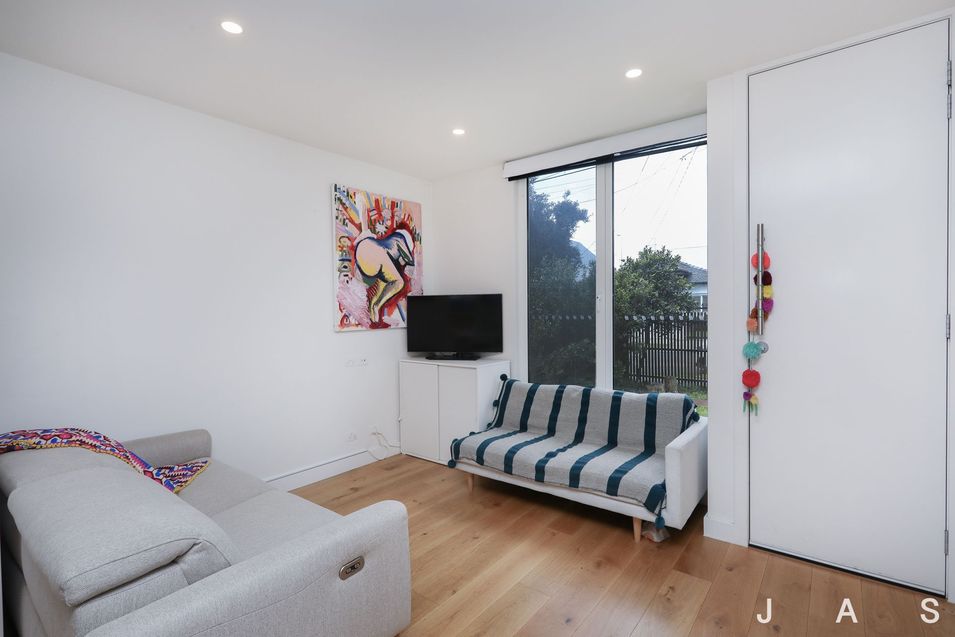 1/6 Steel Street Spotswood VIC, Spotswood - Thumbnail 3