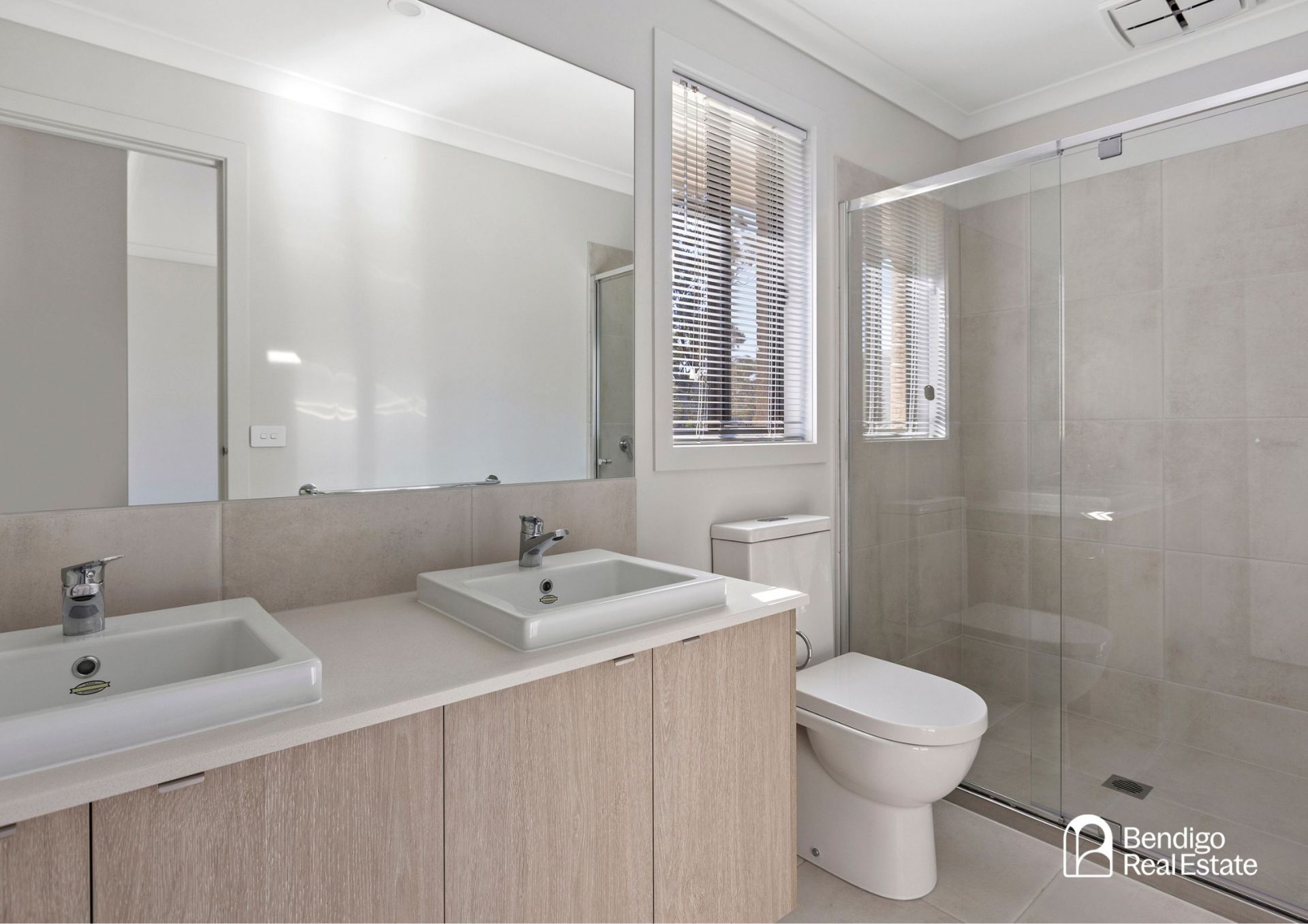 2 Whitelock Drive Huntly VIC, Huntly - Thumbnail 4