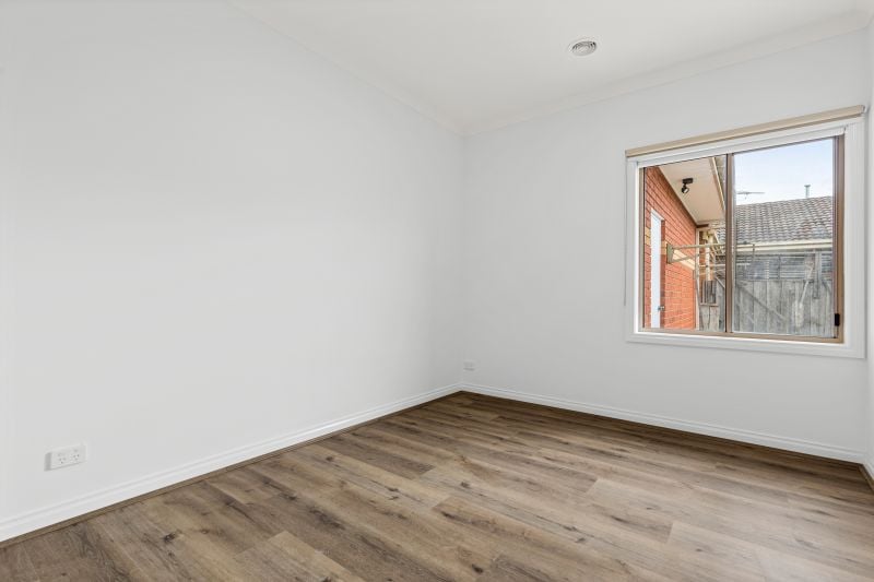 5 Hawthorn Court, Mill Park