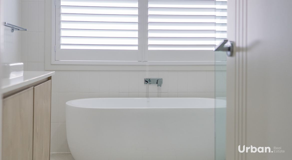 Lochinvar 11 Gregory Road