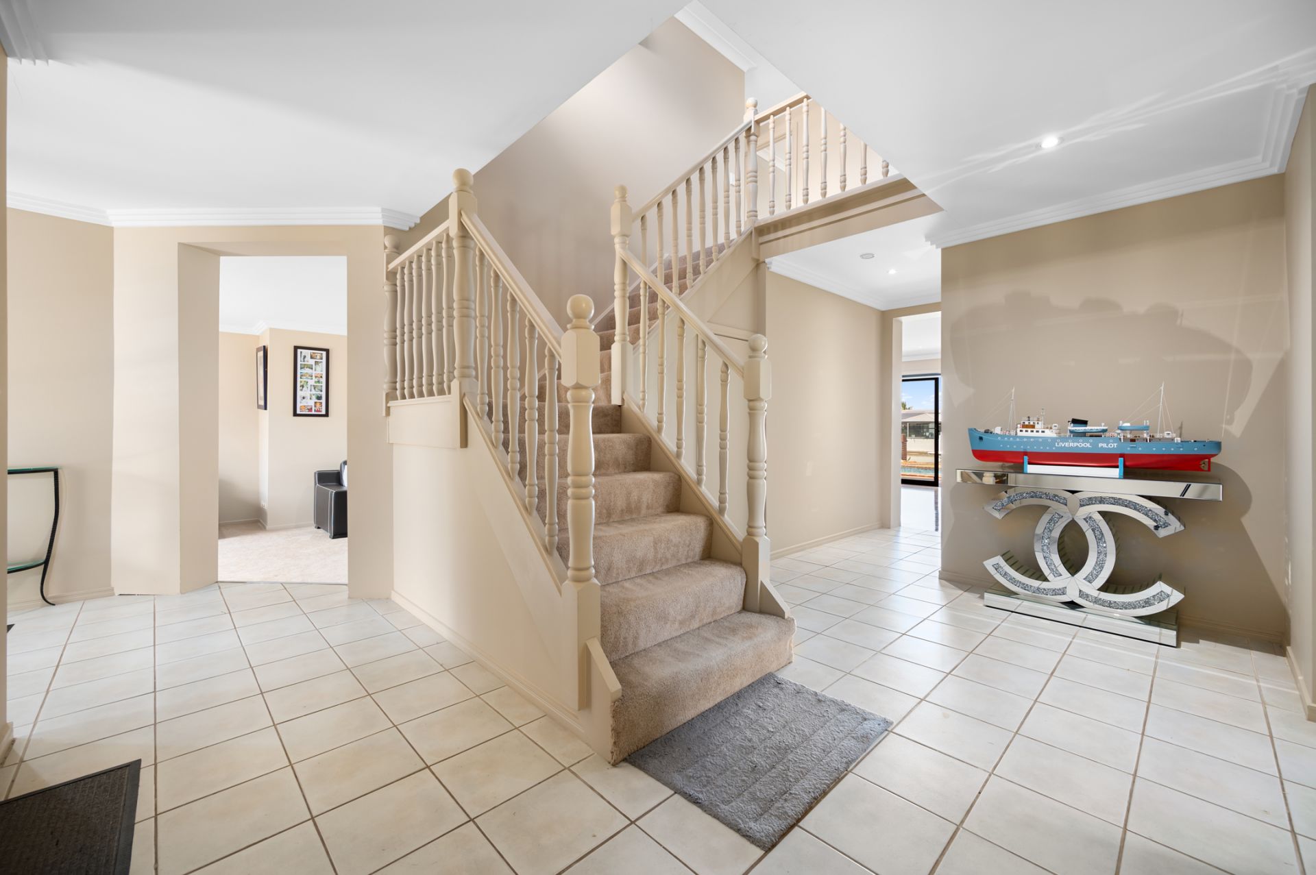 25 Camelot Crescent, Hollywell - Thumbnail 8