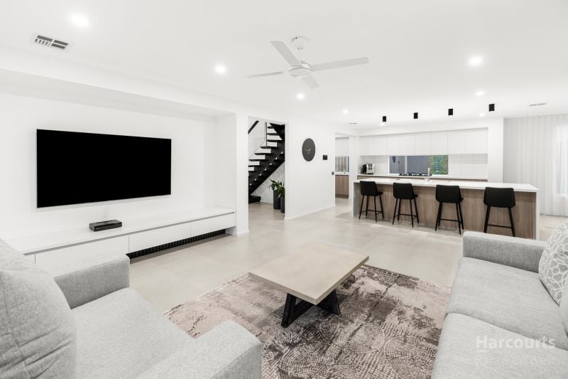 24 Stricta Circuit, Fraser Rise