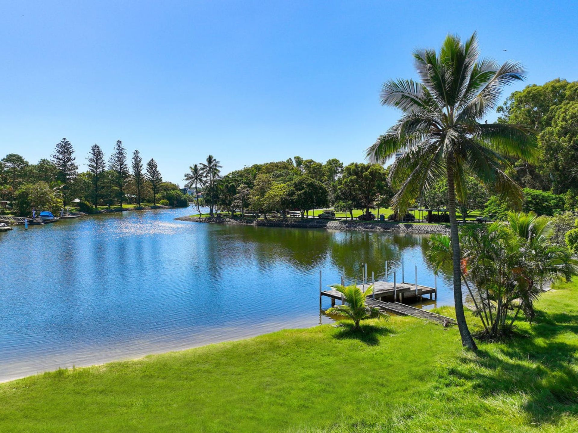 $ 1,900,000, Broadbeach Waters - Thumbnail 7