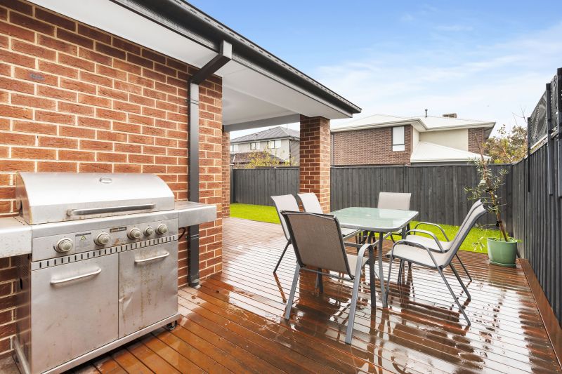 10 Catanzaro Crescent, Wollert