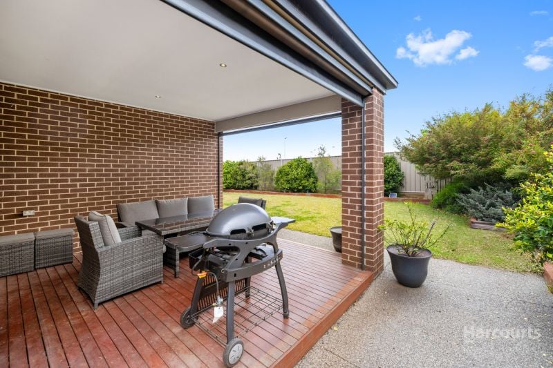 113 Oakview Parade, Caroline Springs