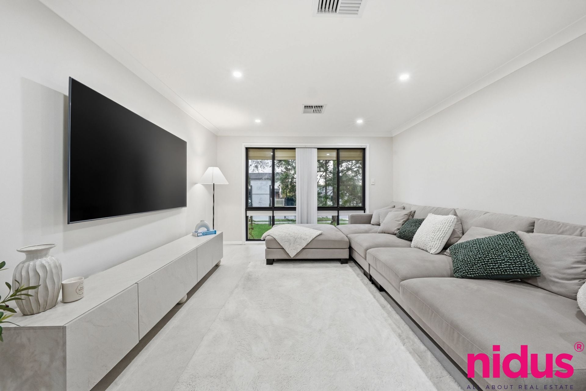 27 Hennesy Crescent Shalvey NSW, Shalvey - Image 1