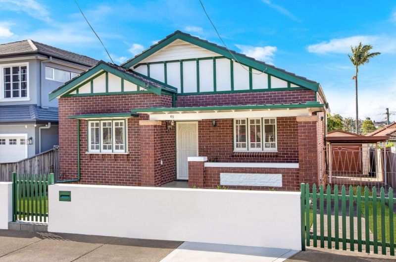 62 Bouvardia Street, Russell Lea